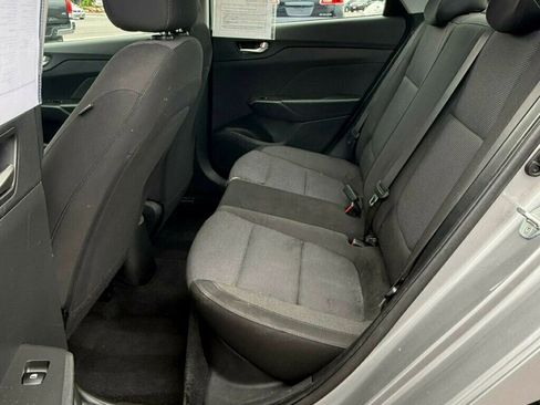 Used 2021 Hyundai Accent SE FWD image 40