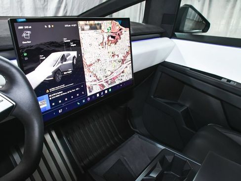 Used 2024 Tesla Cybertruck Cyberbeast AWD/4WD image 42
