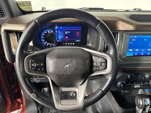 Used 2023 Ford Bronco Outer Banks AWD/4WD image 11