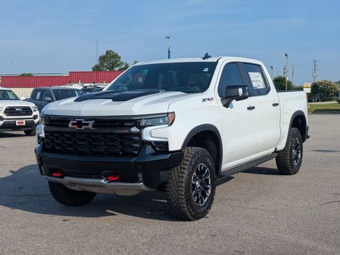 New 2026 Chevrolet Silverado 1500 ZR2 AWD/4WD image 6