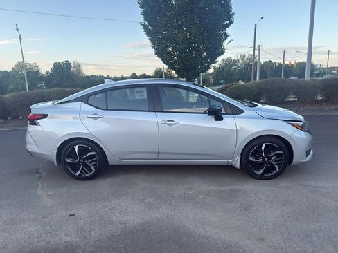 New 2025 Nissan Versa SR image 8