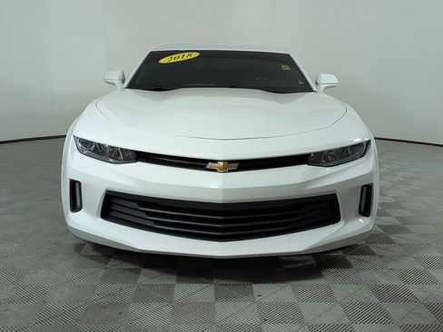 Used 2018 Chevrolet Camaro LT RWD image 8