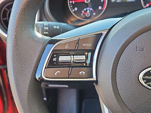 Used 2020 Kia Forte LXS image 10