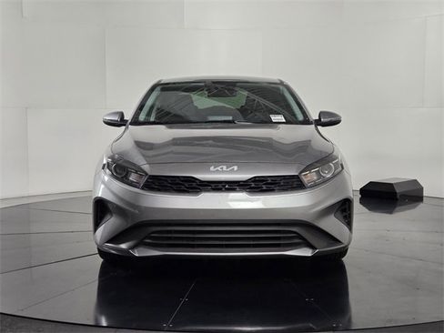 Used 2023 Kia Forte LXS w/ LXS Technology Package image 8