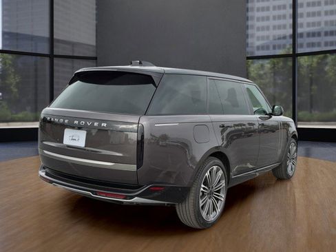 New 2026 Land Rover Range Rover Long Wheelbase SE image 16