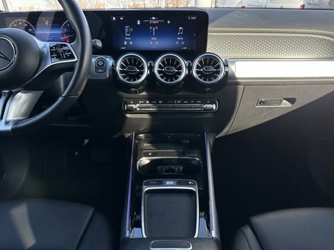 Certified 2024 Mercedes-Benz GLB 250 4MATIC image 14