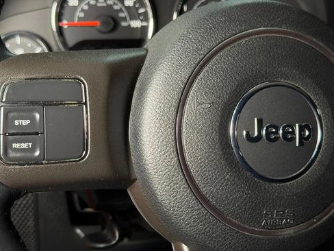 Used 2012 Jeep Wrangler Unlimited Sport AWD/4WD image 30