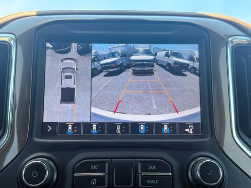 Certified 2019 Chevrolet Silverado 1500 High Country w/ Technology Package AWD/4WD image 35