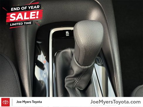 Used 2025 Toyota Corolla LE image 21