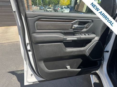 Used 2022 RAM 1500 Laramie AWD/4WD image 18