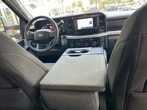 Used 2025 Ford F350 XLT image 28