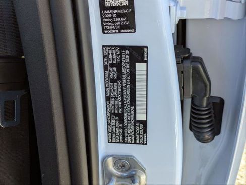 New 2026 Volvo EX30 Plus image 15