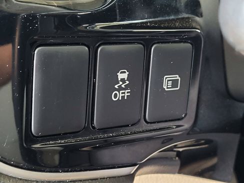 Used 2017 Mitsubishi Outlander SEL FWD image 8