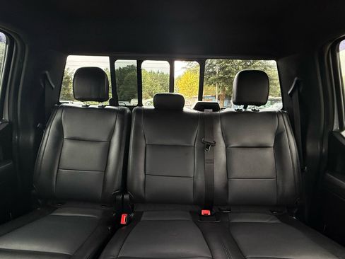 Used 2018 Ford F150 XLT w/ Equipment Group 302A Luxury image 40