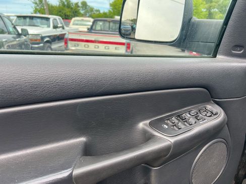 Used 2003 Dodge Ram 2500 Truck SLT AWD/4WD image 9