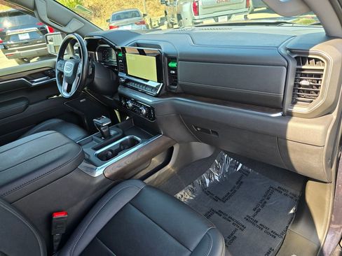 Certified 2023 GMC Sierra 1500 SLT w/ SLT Convenience Package image 30