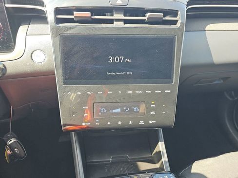 Used 2023 Hyundai Tucson Limited image 18