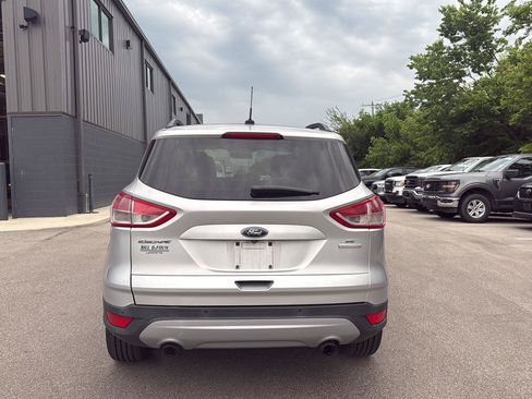 Used 2016 Ford Escape SE w/ SE Leather Comfort Package FWD image 4