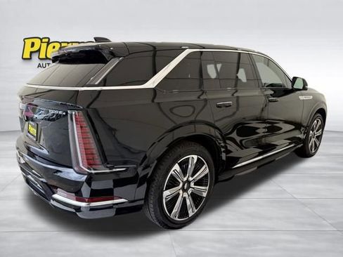 Used 2025 Cadillac Escalade IQ Luxury 2 w/ LPO, Premium Carpet Package AWD/4WD image 7