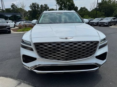 Used 2025 Genesis GV80 2.5T Advanced AWD/4WD image 2