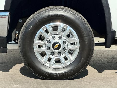 Used 2025 Chevrolet Silverado 2500 LT w/ Convenience Package AWD/4WD image 36