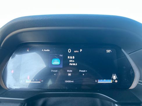 Used 2023 Jeep Grand Cherokee Altitude image 32