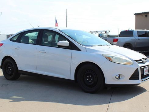 Used 2012 Ford Focus SE FWD image 27