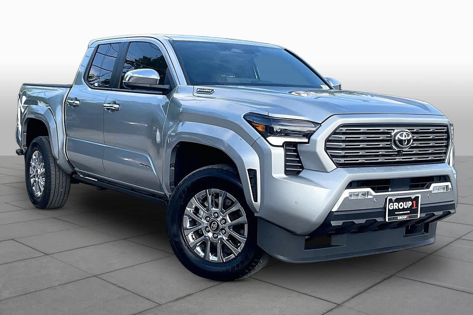 Used 2024 Toyota Tacoma Limited AWD/4WD image 3