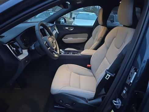 New 2026 Volvo XC60 B5 Plus w/ Climate Package AWD/4WD image 7