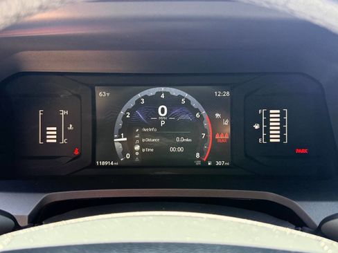 Used 2024 Toyota Tacoma SR5 w/ SR5 Upgrade Package AWD/4WD image 22