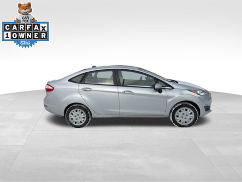 Used 2014 Ford Fiesta S image 4
