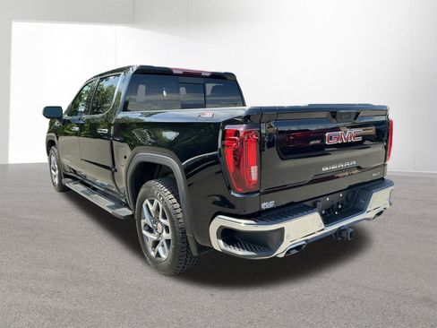 Used 2024 GMC Sierra 1500 SLT w/ SLT Premium Plus Package AWD/4WD image 5