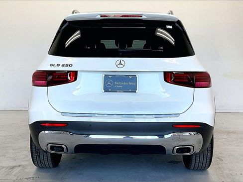 New 2026 Mercedes-Benz GLB 250 image 4