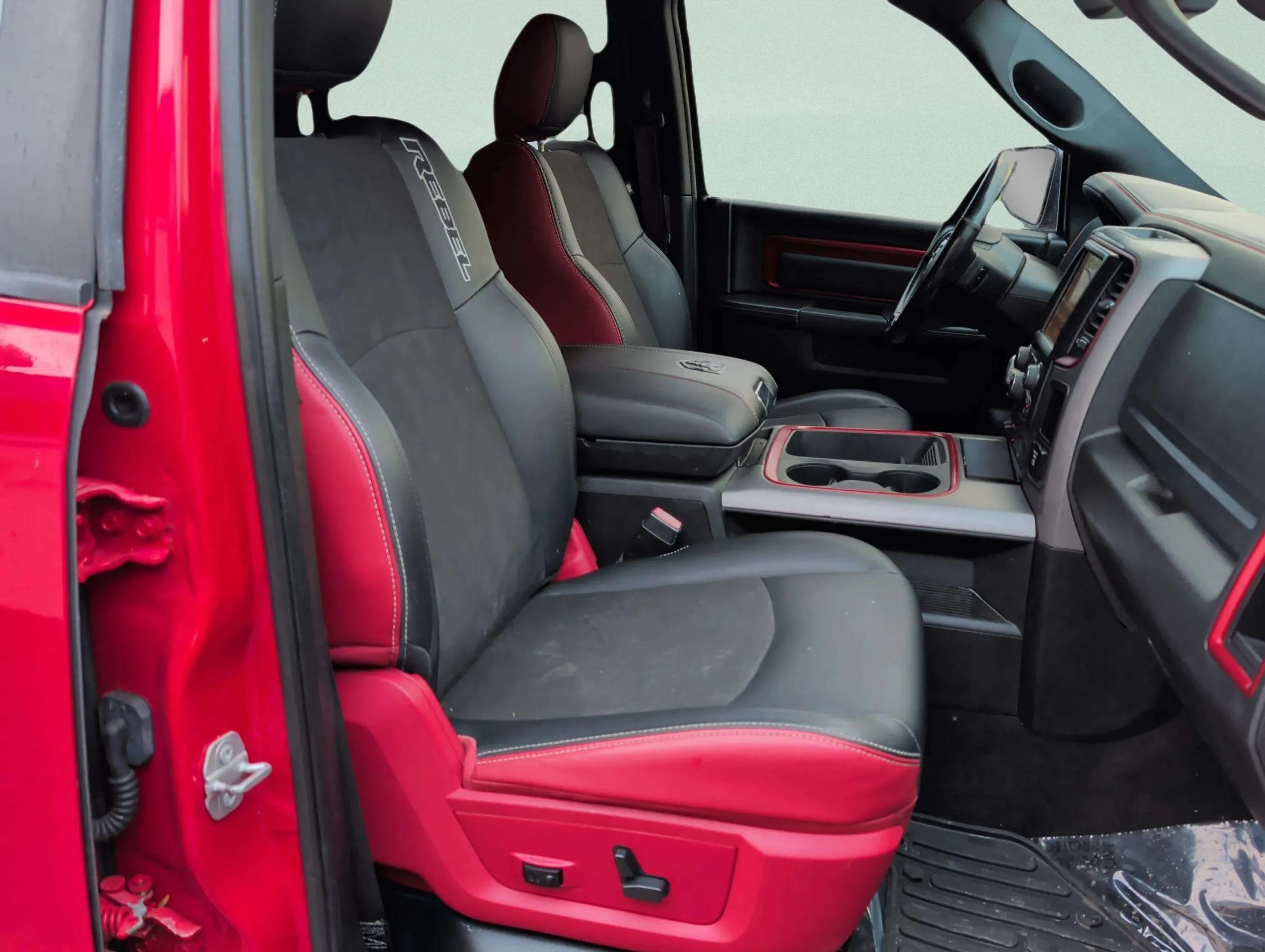 Used 2017 RAM 1500 Rebel w/ Luxury Group AWD/4WD image 23