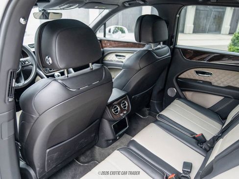 Used 2022 Bentley Bentayga Speed image 82