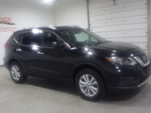 Used 2018 Nissan Rogue S w/ S Value Package AWD/4WD image 5