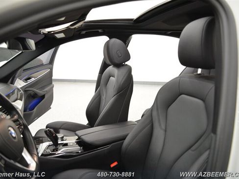 Used 2020 BMW 530e image 15