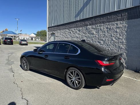 Used 2021 BMW 330i xDrive Sedan w/ Premium Package image 3
