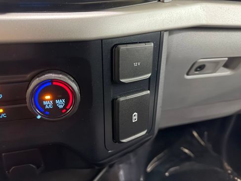 Used 2023 Ford F150 XLT RWD image 5