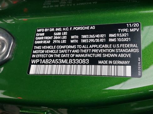 Certified 2021 Porsche Macan S image 37