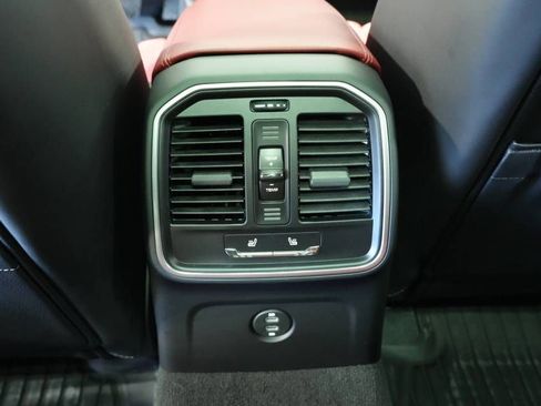 New 2026 Porsche Macan Turbo image 26