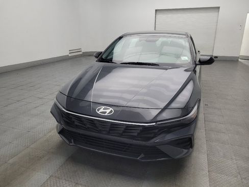 Used 2025 Hyundai Elantra Sport FWD image 15