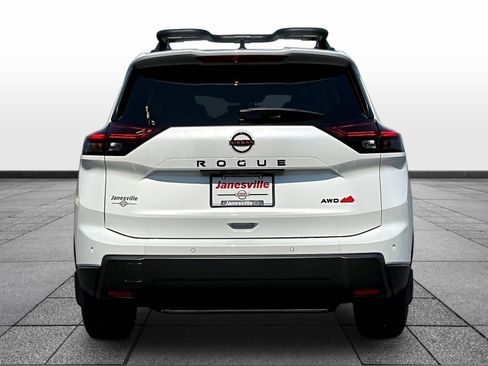 Certified 2026 Nissan Rogue SV AWD/4WD image 6