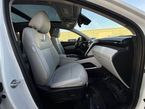 Certified 2024 Hyundai Tucson Limited image 27