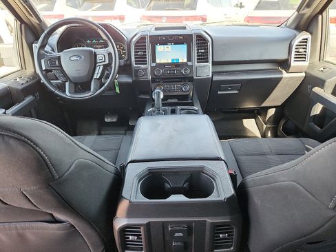 Used 2016 Ford F150 XLT w/ Equipment Group 302A Luxury RWD image 11