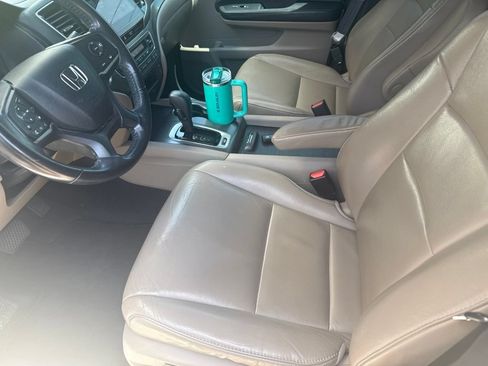 Used 2020 Honda Pilot EX-L image 2