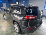 Used 2015 Jeep Cherokee Latitude w/ Cold Weather Group image 5