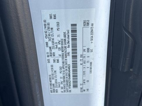 Used 2021 Ford Transit 350 XLT image 28