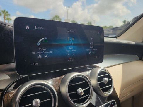Used 2020 Mercedes-Benz GLC 300 image 20