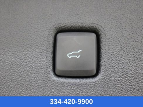 Used 2022 Ford Escape SEL w/ Class II Trailer Tow Package image 28